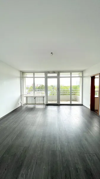 Exklusives 1-Zimmerwohnung mit Balkon in begehrter Lage Berlin-Gropiusstadt — photo 1